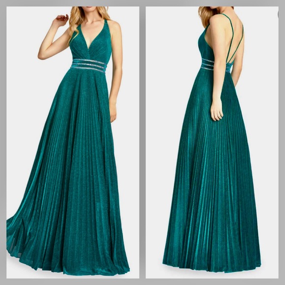 Mac Duggal Dresses & Skirts - MAC DUGGAL Pleated Metallic Halter Gown In Teal size 8